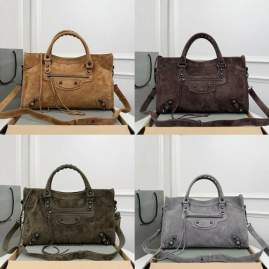 Picture of Balenciaga Handbags _SKUfw212759521fw
